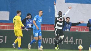 Ce au văzut arbitrii VAR la cea mai controversată fază a finalei Cupei României între U Cluj și Universitatea Craiova