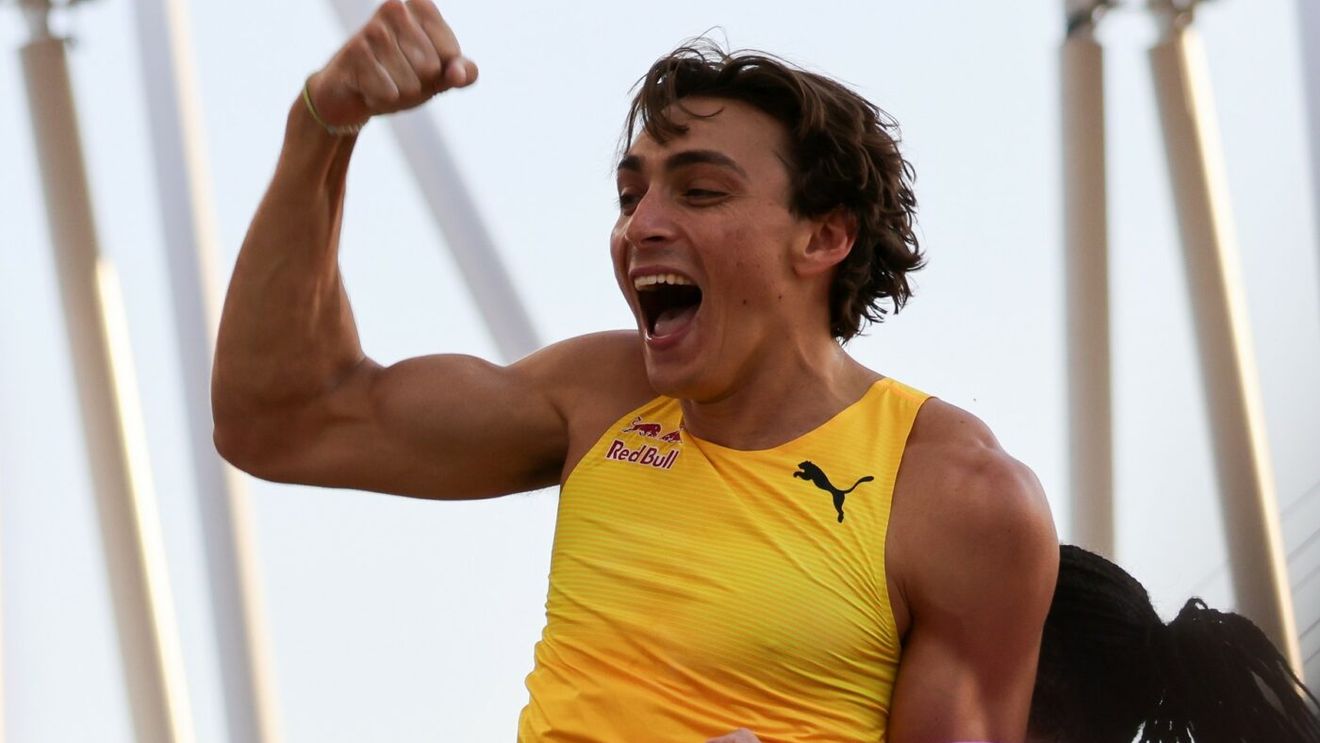 Omul elastic există! Duplantis a doborât recordul mondial pentru a treisprezecea oară