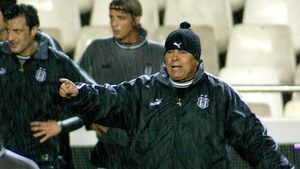 Lucescu, dorit de Beșiktaș!**
