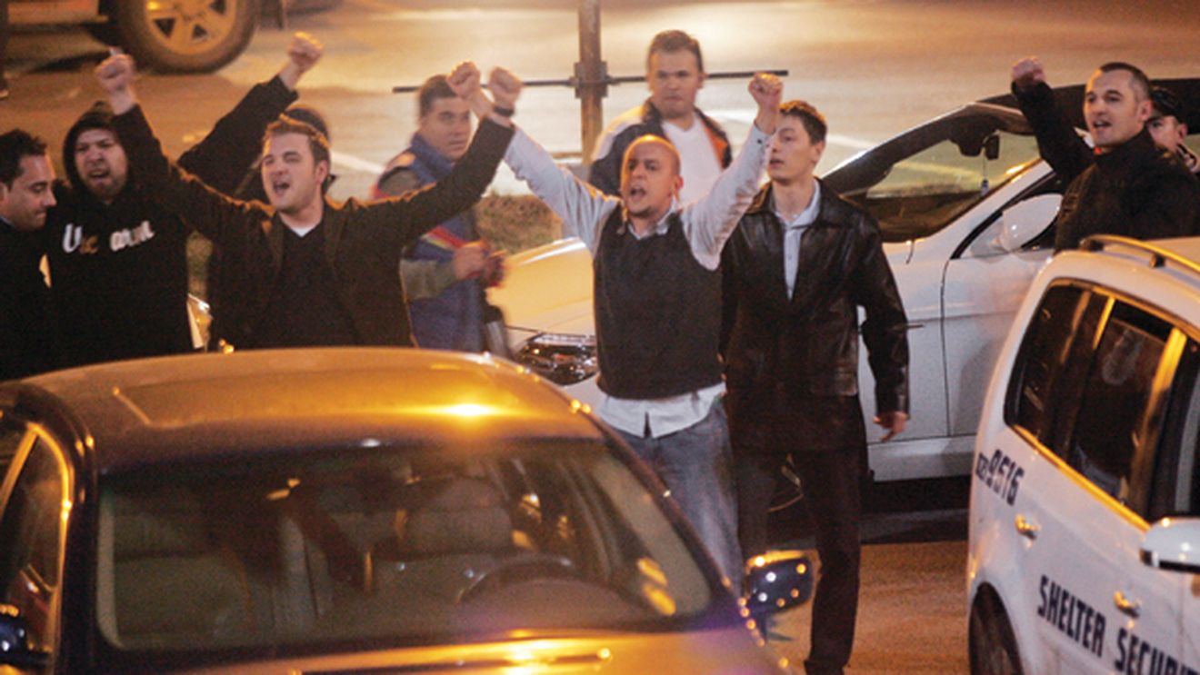 Steliștii, asediați de fani! "V-a bătut o panaramă de echipă!" | "Ce-au făcut Galamaz și Bilașco?!"