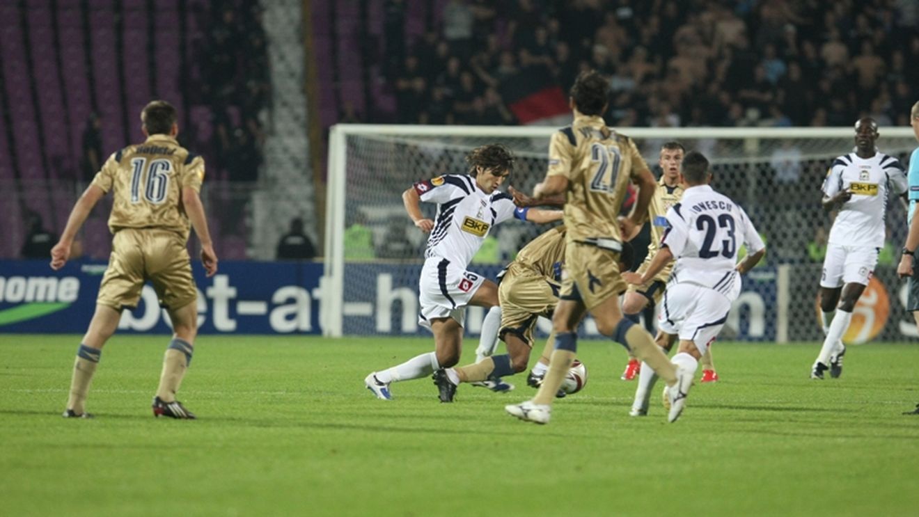 TENTATIVĂ‚ DE BLAT!** DE NEDEMONSTRAT! Lui Alexa i s-au oferit bani pentru a "trânti" meciul cu Dinamo!