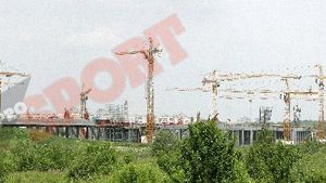 FOTO** Incognito la noul stadion din Lviv! Va fi gata până în 2012?