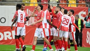 Dinamo București - Rapid București 3-1, în etapa 6 din play-off-ul Superligii. Prima victorie a „câinilor” după 11 ani