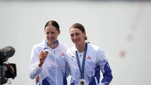 Ce sportive are România! Ioana Anghel și Roxana Vrînceanu au luat medalia de argint, după un finish absolut fenomenal în finala de dublu rame de la Jocurile Olimpice!