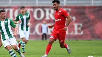 Considerat un mare talent al fotbalului românesc în urmă cu câțiva ani, Gabriel Plumbuitu a reziliat cu CS Tunari și a semnat în Liga 3