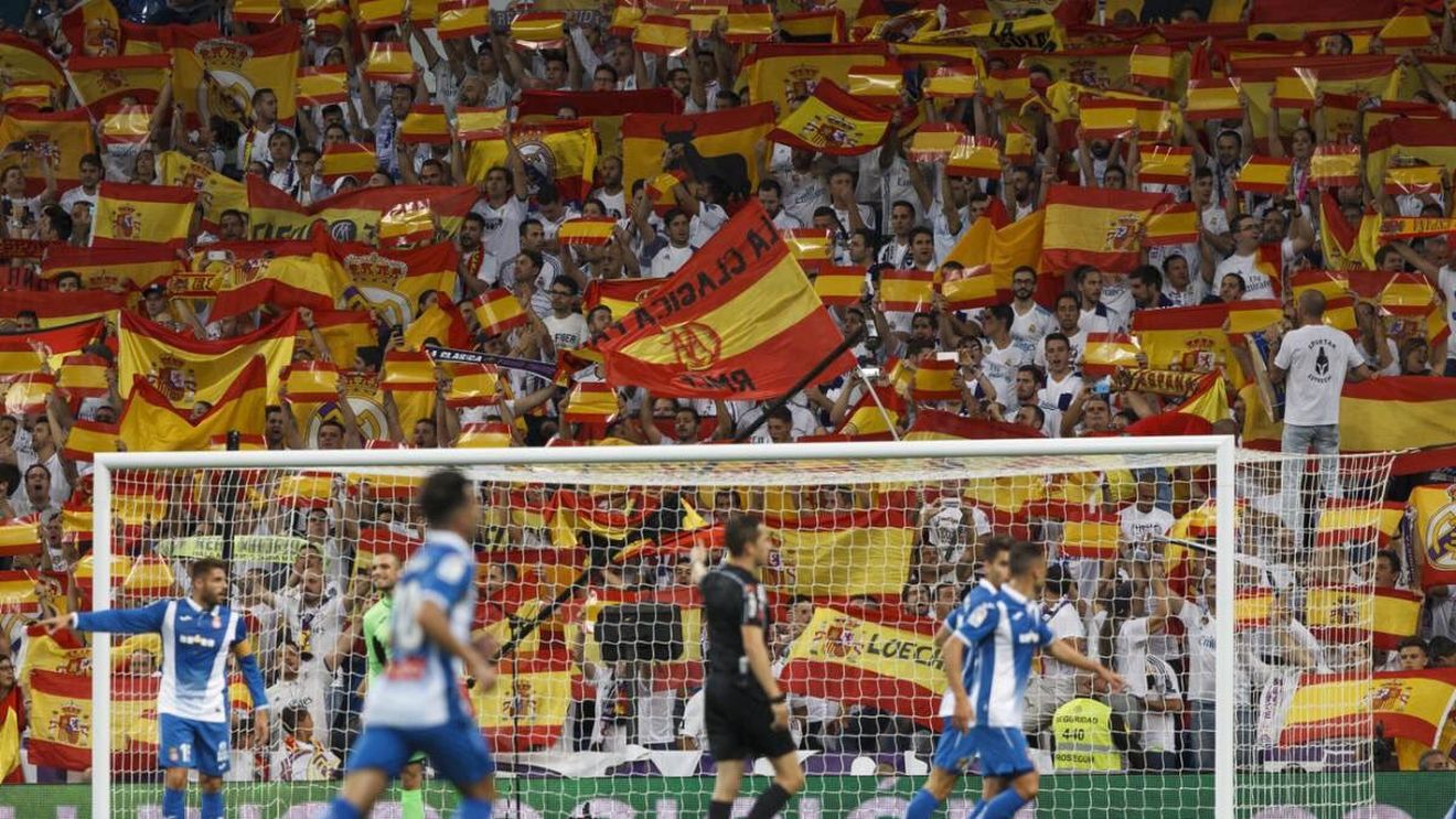 Fanii Realului, mesaj puternic într-o zi foarte tensionată: "Toți suntem Spania!" Ce s-a întâmplat în minutul 12 al meciului cu Espanyol. VIDEO