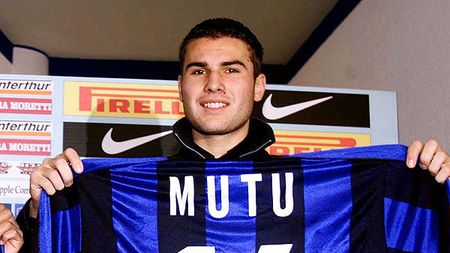 Mutu, dezvăluiri de senzație în Gazzetta dello Sport! Ce i-a făcut lui Laurent Blanc când a ajuns la Inter, la 21 de ani: "A venit Ronaldo și mi-a zis Â«Bravo!Â»" Cum îl laudă pe Tătărușanu