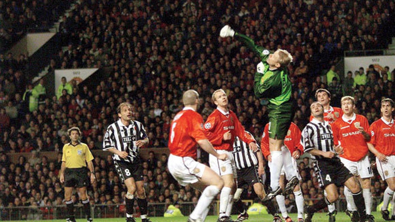 Un ZEU al fotbalului îi bate obrazul lui Tătărușanu!** A câștigat Champions League și îngenunchează în fața lui Duckadam: "Mi-a marcat cariera!" INTERVIU exclusiv