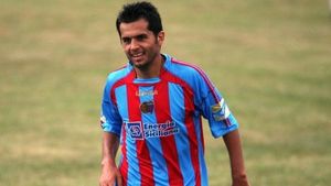 EXCLUSIV Nicolae Dică și-a reziliat contractul cu Catania!** Este cu un picior în curtea Astrei