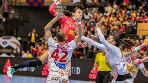 Jucătoarea care "duce toată Cehia după ea" este antrenată de un român! "Cristina Neagu este o jucătoare incredibil de complexă, pentru că are un șut și de la 10 metri"