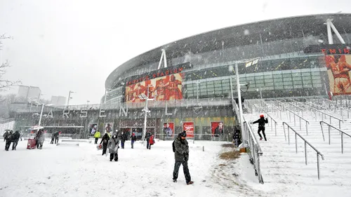 A înghețat Anglia!** Frigul și ninsoarea au paralizat fotbalul britanic!