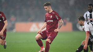 Cum a reacționat Louis Munteanu când a aflat că Dan Şucu dă 7.000.000 de euro pentru a-l transfera la Genoa. Ce i-a zis preşedintelui de la CFR Cluj
