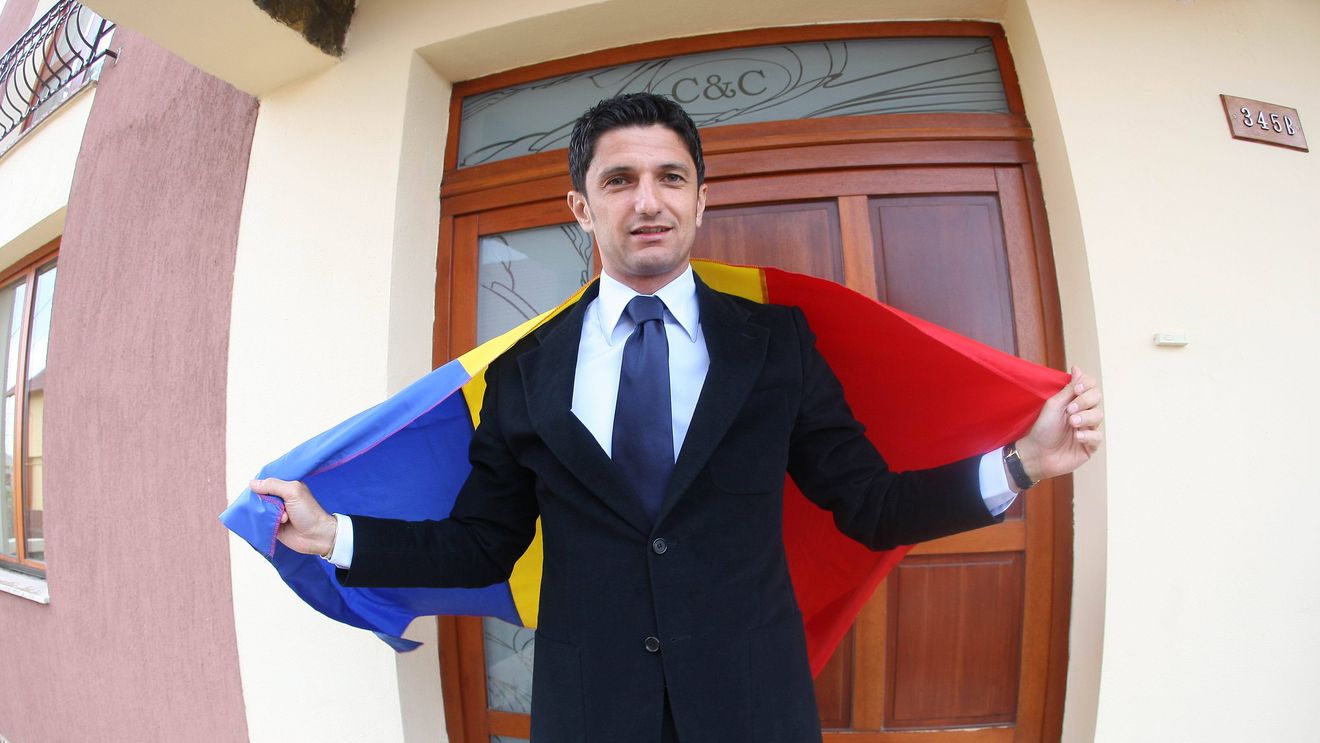 Răzvan Lucescu revine în țară după condamnările fraților Becali. "Au fost prea multe atacuri, prea multe insulte". Citește o descriere inedită făcută antrenorului de tatăl său în 1977