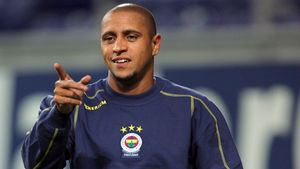 Roberto Carlos și-ar dori să revină la Real Madrid