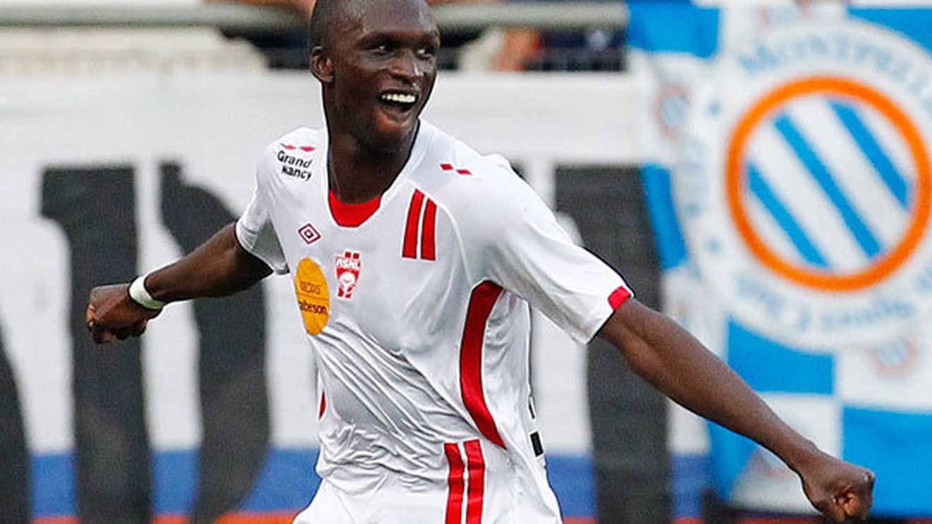 E oficial! AC Milan a făcut primul transfer pentru sezonul următor!** L-a luat pe Traore ...  Bakaye Traore! :)