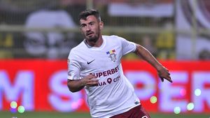 „Călăul” lui CFR Cluj explică oscilațiile Rapidului: „Concentrarea e mult mai mare când jucăm cu echipe mai bine clasate!”. Mesajul lui Adrian Bălan pentru fani
