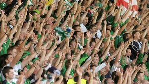 Gest impresionant: nord-irlandezii fac lobby la UEFA pentru ca meciul cu România să se dispute cu spectatori. "Nu vrem ca fanii decenți să fie pedepsiți"