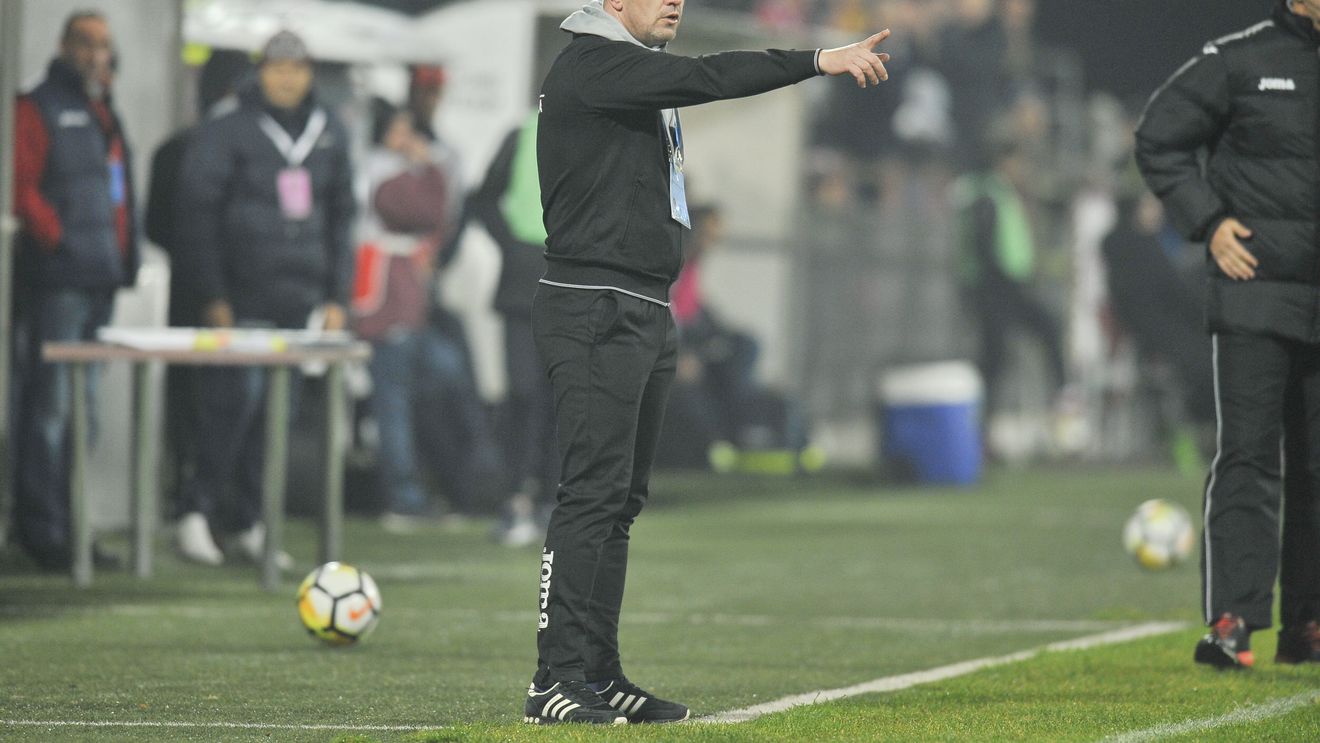 Stoican visează la play-off după demonstrația de forță de la Voluntari: "Mai avem trei finale". Antrenorul îi va face galeriei Craiovei la meciul cu Dinamo