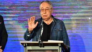 Încă un cutremur în mass-media sportivă: Ringier îi va rezilia contractul și lui Ovidiu Ioanițoaia! Legendarul jurnalist și fondatorul ProSport va fi înlăturat în perioada următoare. EXCLUSIV