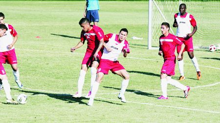 NOUL regulament impus de Paszkany la CFR!** Cum îi face pe jucători să alerge după un nou titlu