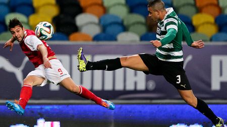 Rusescu se poate bate din vară cu Ibrahimovic și Falcao. O Jogo: "Are o ofertă din Ligue 1"