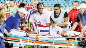 SPECIAL: Fotbaliști în liga lui "Doamne ajută". Ce asigurări au jucătorii din România și care sunt riscurile pe care și le asumă