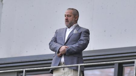 Mihai Rotaru a făcut iureș în vestiarul Universității Craiova, după egalul cu Dinamo. I-a băgat în ședință pe fotbaliști și le-a făcut reproșuri clare