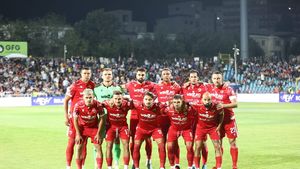 Șefii lui Dinamo au schimbat strategia! Decizia neașteptată luată înaintea meciului cu CFR Cluj