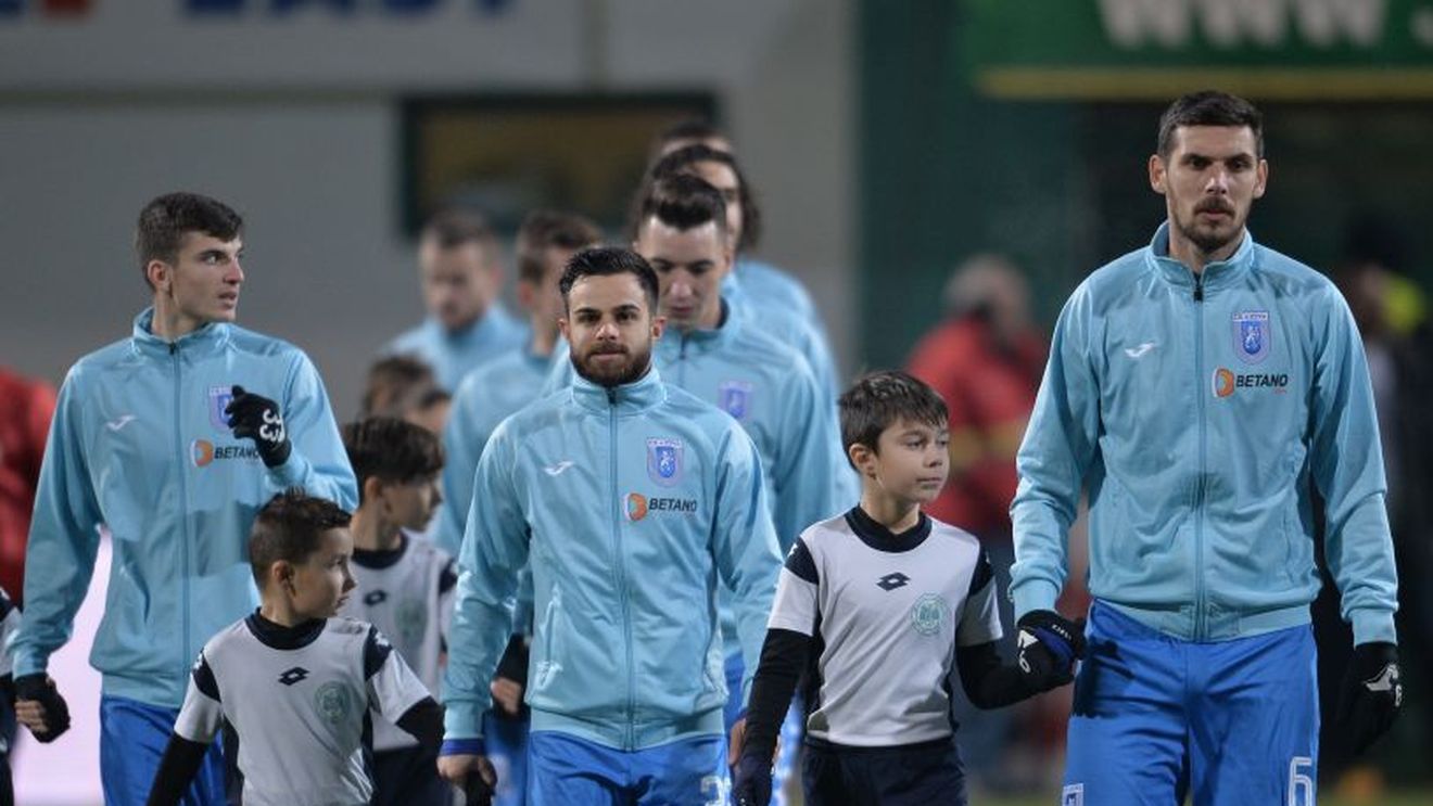 Veste excelentă pentru fanii olteni! Unul dintre cei mai iubiți jucători din Bănie și-a prelungit contractul până în 2021