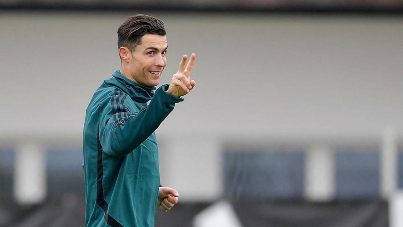 Cristiano Ronaldo, cu zâmbetul pe buze după ce a pierdut „Balonul de Aur”. Portughezul a făcut o aroganță la „Gala Fotbalului Italian”