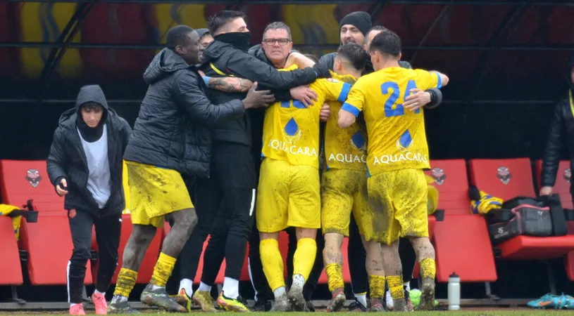 Meci tare în Liga 2, ACSM Reșița - CFC Argeș, cu biletul pentru play-off pe masă! Flavius Stoican vrea să continue seria de victorii din 2025: ”Avem încredere în noi!”