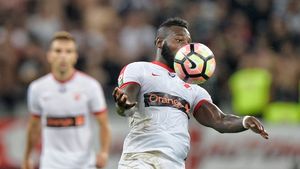 "Dulăii" lui Andone, chinuiți de puștii lui Diniță. Dinamo II - Dinamo 1-2. Patrick Petre l-a făcut fericit pe Andone după 80 de minute de chin 