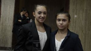 Iordache și Bulimar, nucleul viitoarei echipe de gimnastică a României!** Ce spun de anul 2012 și ce dorințe și-au pus pentru 2013