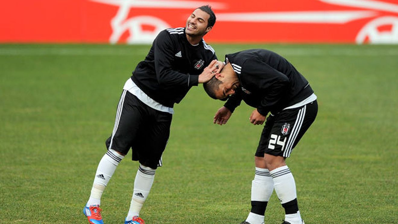 Starul descoperit de Boloni la pachet cu CR7, în mijlocul unui scandal tabu în Turcia!** E acuzat de lipsă de pudoare: "Iese de la dușuri cu organul la vedere"