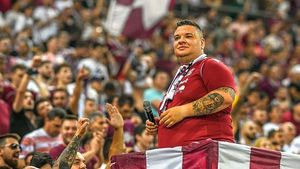 Liviu Ungurean și-a ieșit din minți după ce galeria dinamovistă a decis câte bilete vor primi rapidiștii pentru derby: „Mă dezgustă! Nu vrem să fim bătaia de joc a unora”. VIDEO