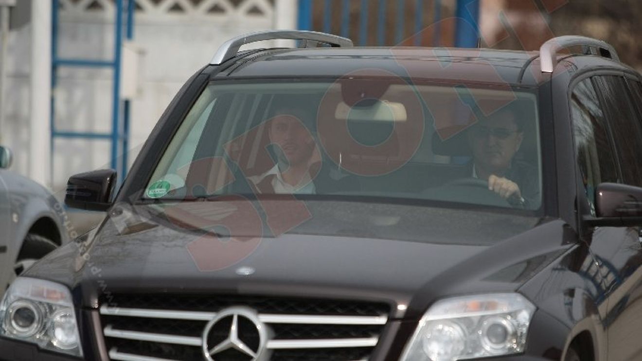 FOTO Naționala s-a reunit la Mogoșoaia!** Mutu, cel mai grăbit dintre "tricolori"