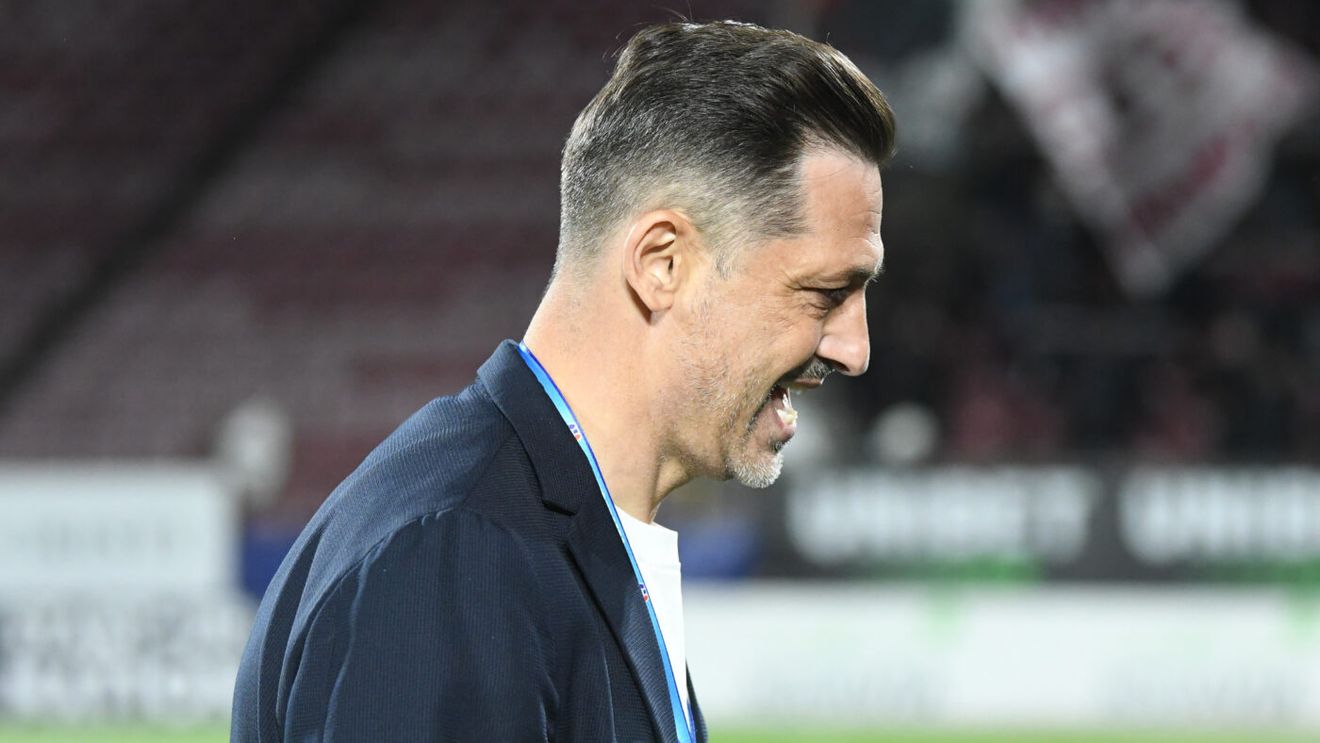 Mirel Rădoi, devastator după arbitrajul lui Chivulete din CFR Cluj - Universitatea Craiova 2-0: „Și-au luat toate măsurile. Am știut de la început că nu avem nicio șansă”