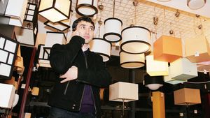 Luțu, nostalgic:** "Mare prost am fost că nu am stat în Asia"! Cum a încurcat o limuzină cu o mașină de spălat :)