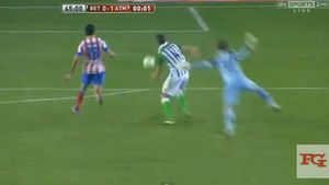 VIDEO Le-a ieșit mai bine decât "tontogolul" lui Bănel!** Betis a spus "adio" semifinalelelor Cupei după gafa epică! Faza serii în Europa: