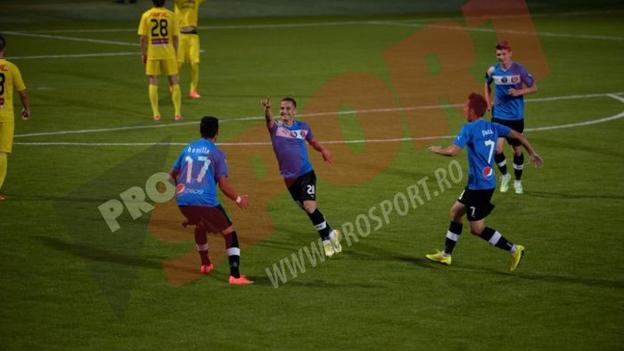 Indicațiile lui Hagi sunt de trei puncte: Viitorul a câștigat cu 2-0 în fața Ceahlăului și a obținut prima victorie din acest sezon