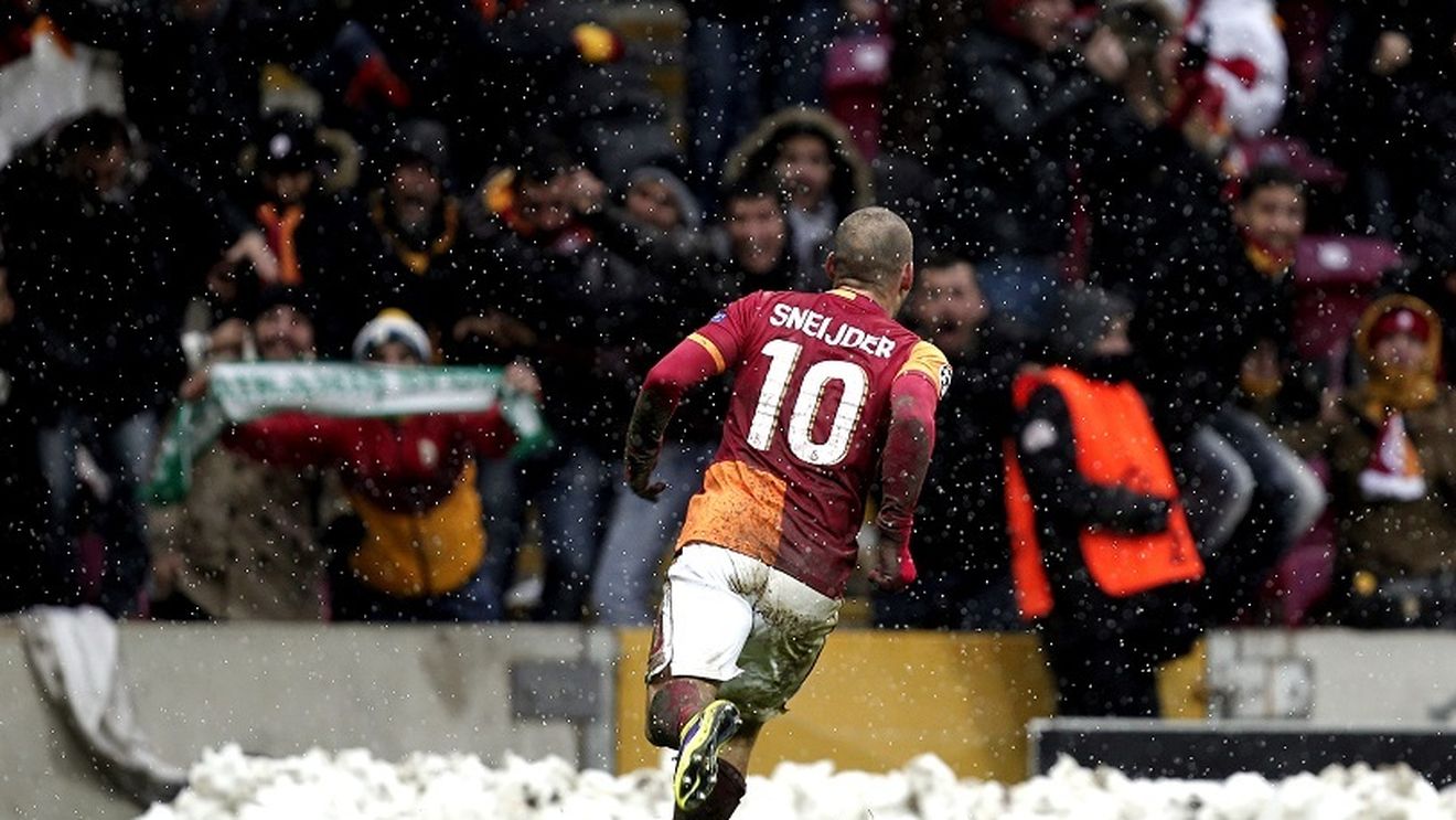 Coincidență uluitoare pe 11.12.13! Golul care a scos-o pe Juve din Ligă e demn de "Dosarele X"! Ce a reușit Sneijder