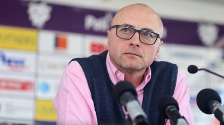 Probleme pentru Leo Grozavu înainte de a semna cu România Under 21! „Acum mă deplasez cu cârje"