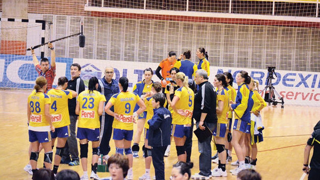 Victorie pentru naționala de handbal a României în ultimul meci cu Radu Voina pe bancă