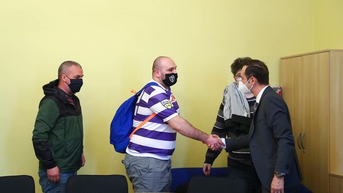 Președintele Consiliului Județean Timiș a întors-o ca la Ploiești pentru noul stadion al Timișoarei! Asaltat de critici, Alin Nica face pe eroul și spune că va elimina pista de atletism, propusă tot de el!