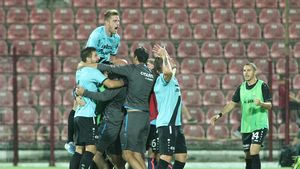 Dilema lui Tom Schnell: cum să-i spună șefului că a eliminat CFR și va mai avea nevoie de zile libere?