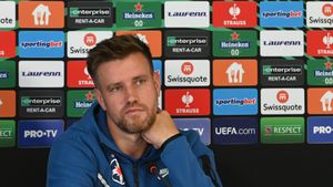 Mihai Pintilii a anunțat când poate deveni antrenor principal la FCSB. „De asta am şi zis că nu vreau să mă grăbesc!”