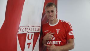 Hrezdac a scris istorie în tricoul Corvinului, acum se simte mai puternic pentru UTA: „M-am gândit vreo două ore..."