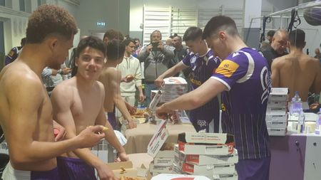 Sărbătoare la Pitești după ce FC Argeș a ajuns la baraj! Ce s-a întâmplat la vestiare și reacția lui Bogdan Vintilă: „Nu am știut nimic până la final!” | FOTO&VIDEO EXCLUSIV