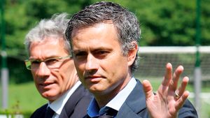 Mourinho face curățenie la Inter! Chivu rămâne