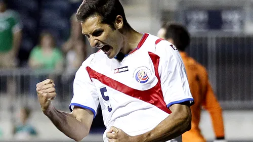Internaționalul costarican Celso Borges a jucat un meci întreg purtând tricoul unui fan